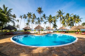 Antonio Beach Tree House Hotel And Spa