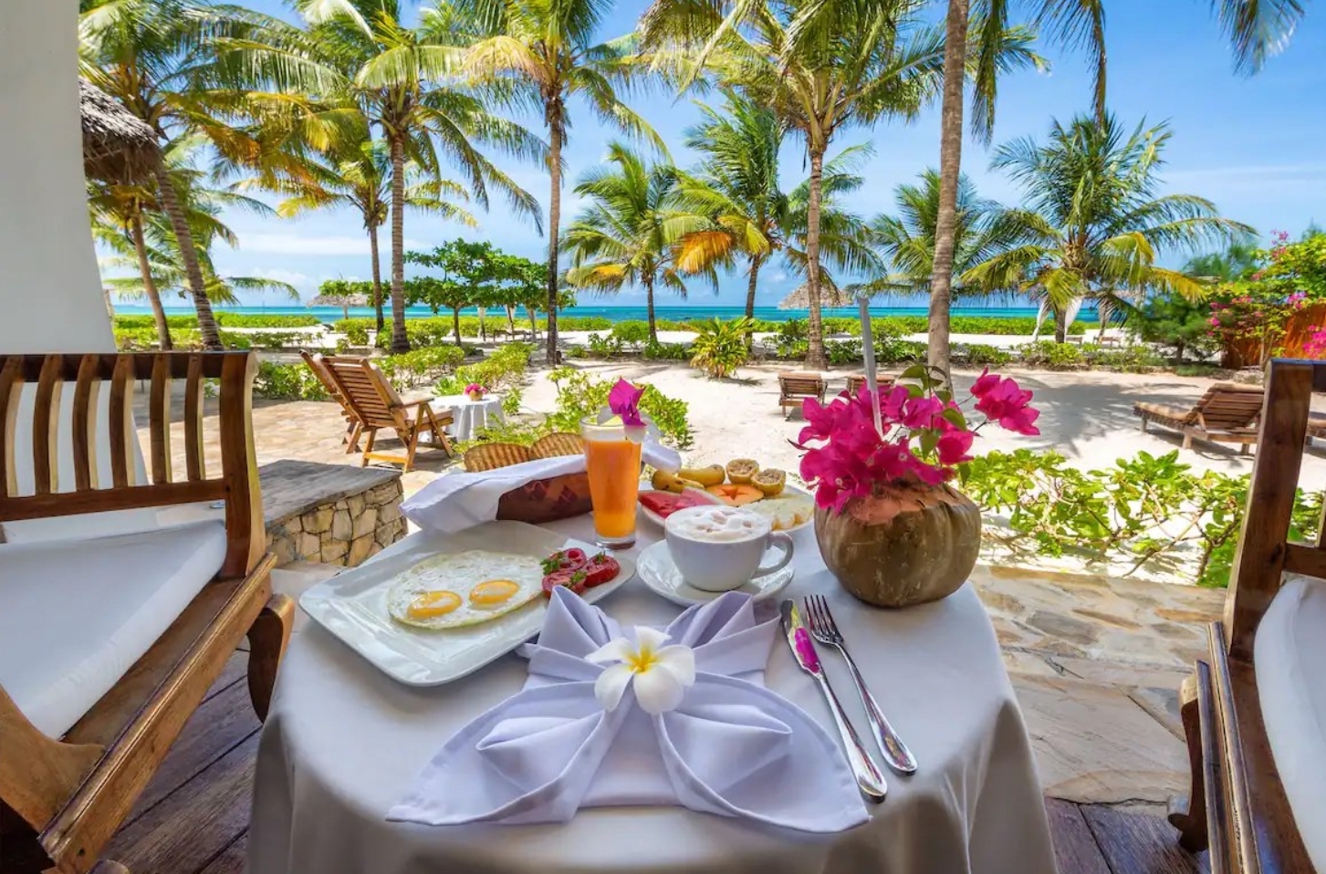 Why Is It Recommended For Travelers To Set Up An Early Booking To Zanzibar ?