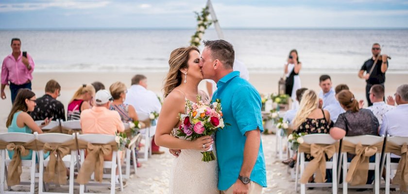 A Wedding in Zanzibar: A Tropical Fairytale Come True
